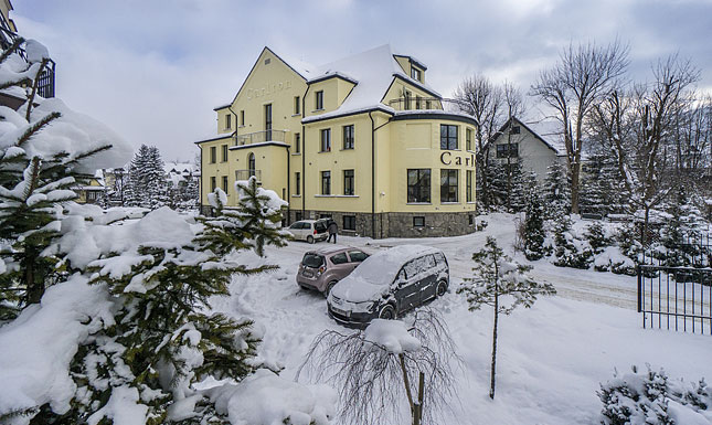 Willa Carlton - widok budynku